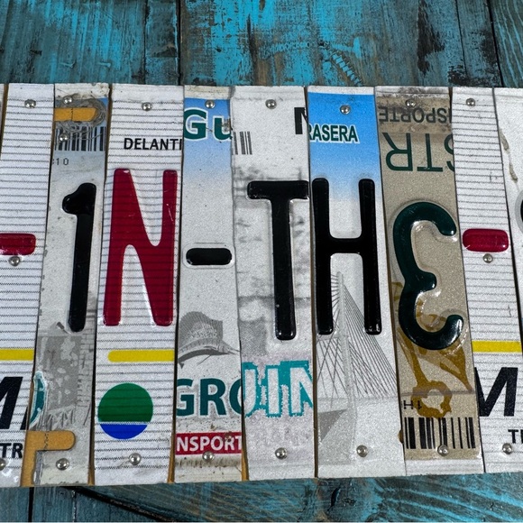 Handmade "Toes in The Sand" Recycled License Plate Wall Art Decor - Picture 4 of 12